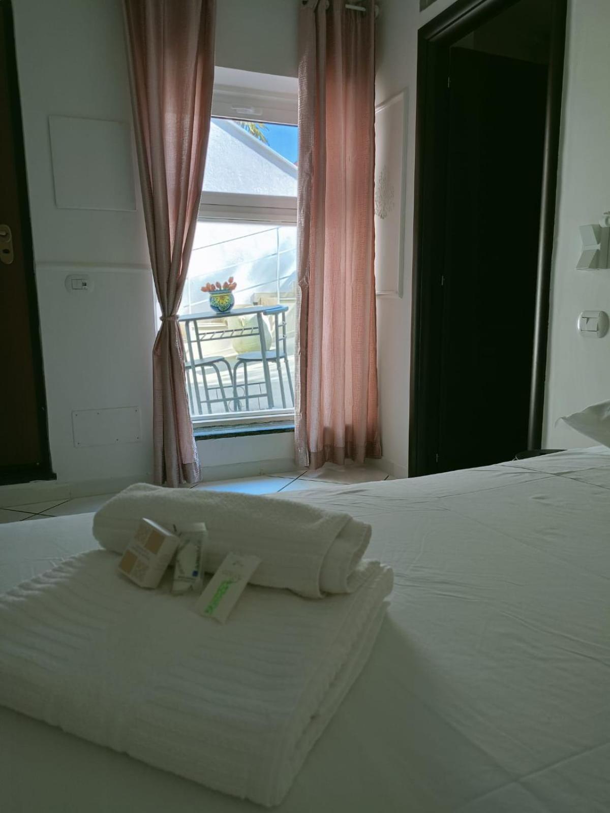 Costa Costa Rooms Sant'Egidio del Monte Albino 外观 照片